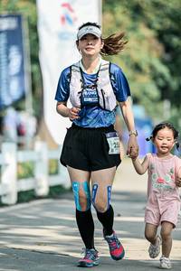 BIB: 
                            <button type="button" onclick="openModal(25944529)" class="btn btn-primary btn-sm float-right btn-popup" data-toggle="modal" data-target=".modal-high-quality">
                        <i class="fas fa-shopping-cart"></i> Add to Cart
                    </button>
                                            <button type="button" onclick="isThisMe(25944529, true)" class="btn btn-success btn-sm float-right btn-popup btn-isme hidden" data-toggle="tooltip" data-placement="bottom" title="นี่คือรูปของคุณใช่ไหม คลิกที่นี่เพื่อเอาเข้าอัลบั้ม">
                        <i class="fas fa-plus"></i> Add to album
                    </button>
                    <button type="button" onclick="isThisMe(25944529, false)" class="btn btn-warning btn-sm float-right btn-popup btn-isnotme hidden">
                        <i class="fas fa-ban"></i> Remove from album
                    </button>